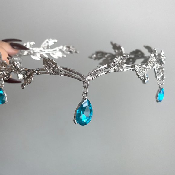 Fairy Crown, Elven Headband, Renaissance Faire Hair accessory, forehead tiara - Picture 11 of 13